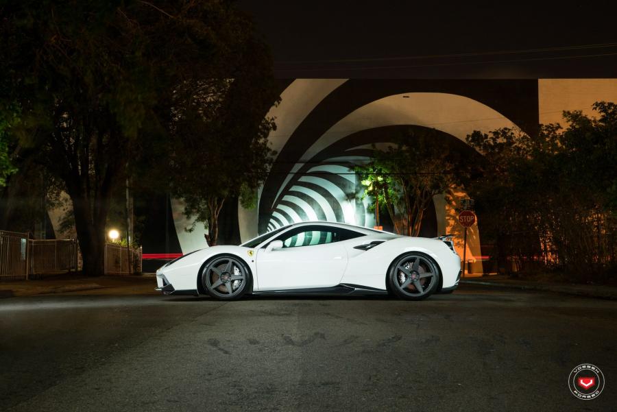  Ferrari 488 GTB on Vossen Wheels (GNS-1) 2019 года  (фото 3 из 8)